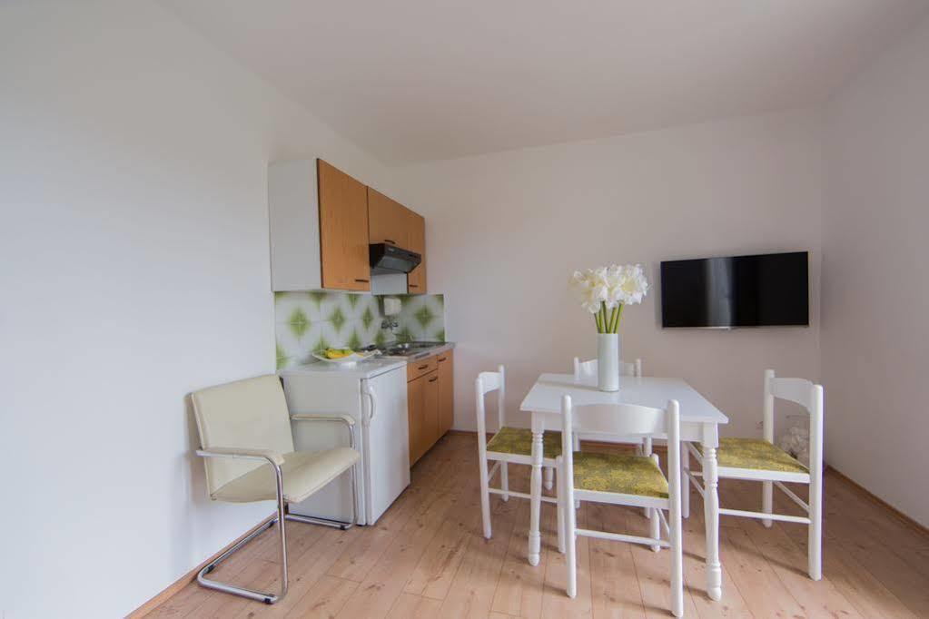 Apartment Udovicic Vodice Exterior photo